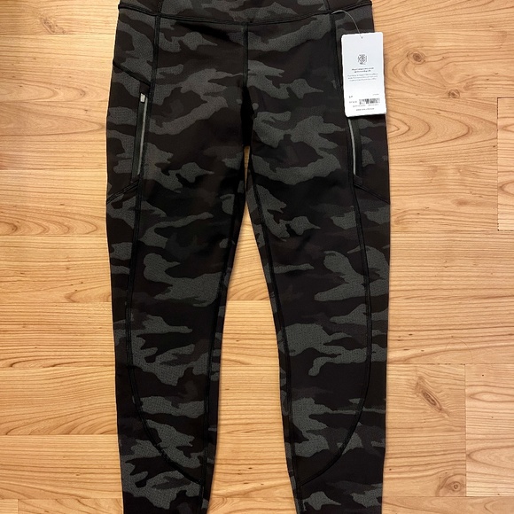 Athleta Ranier Reflective Camo leggings small - Picture 2 of 5